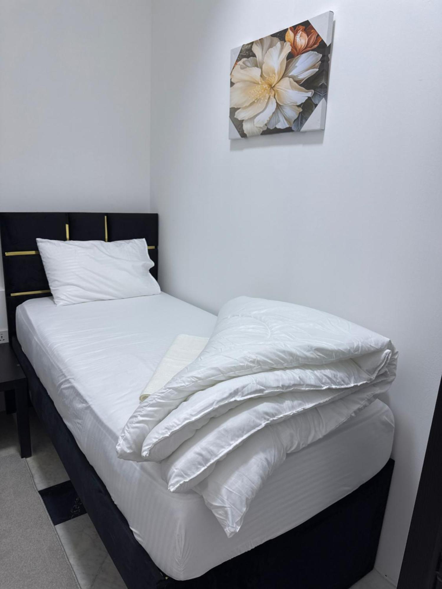 Four Stars Apartment Dubai