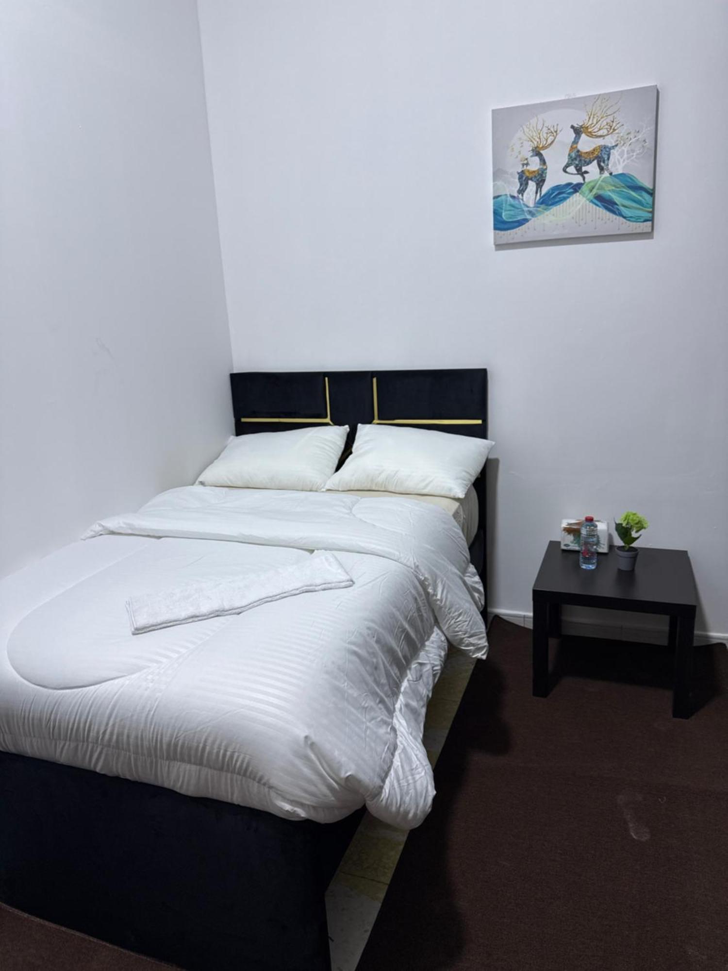 Four Stars Apartment Dubai