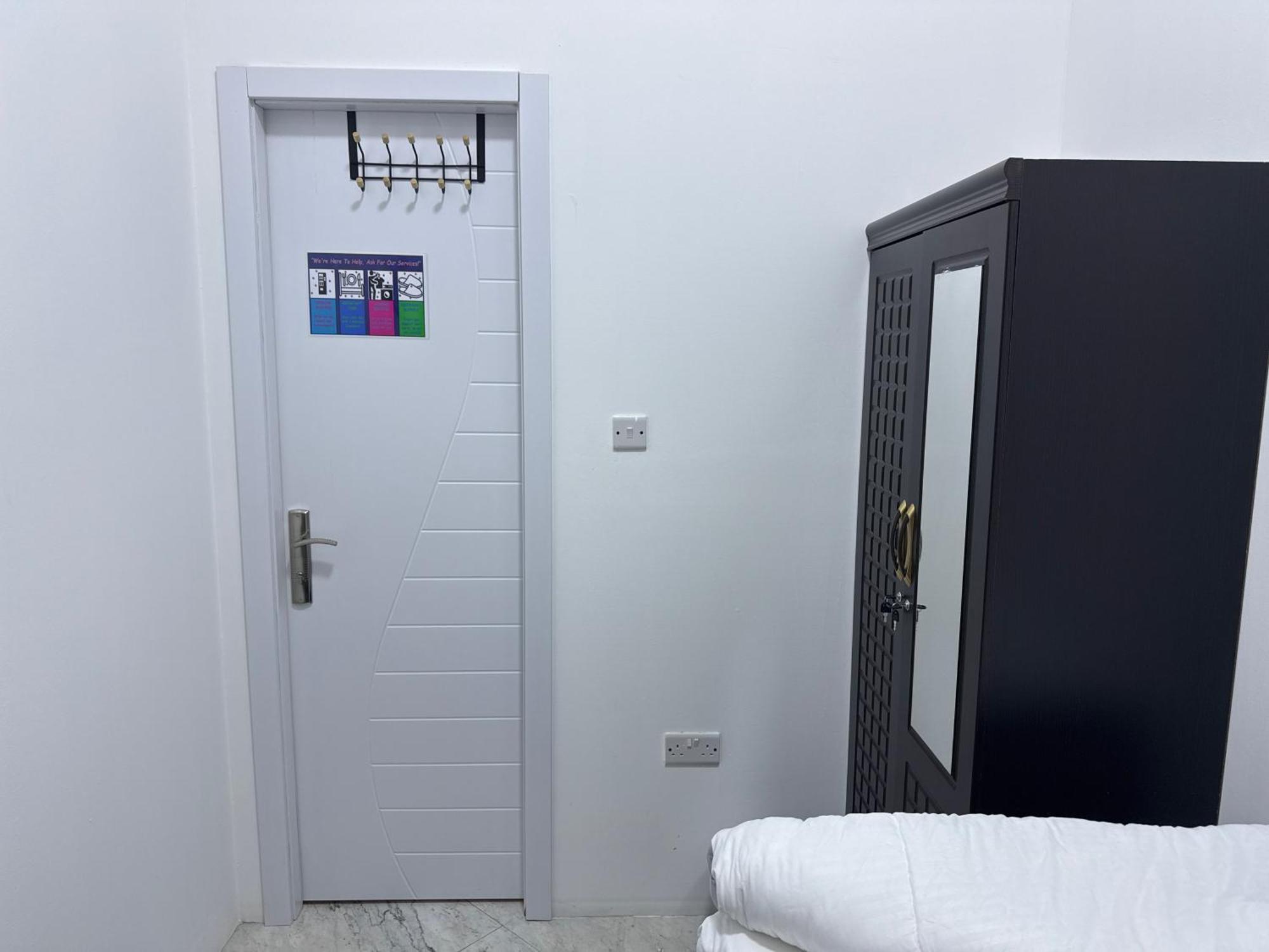 Apartment Four Stars Dubai